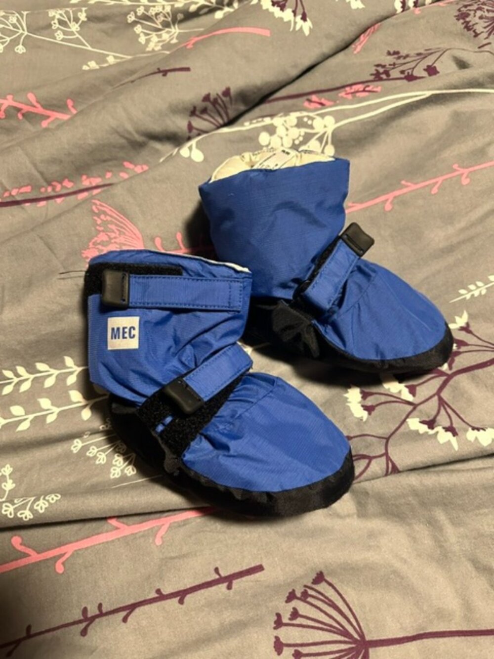 MEC TOaster boots size medium